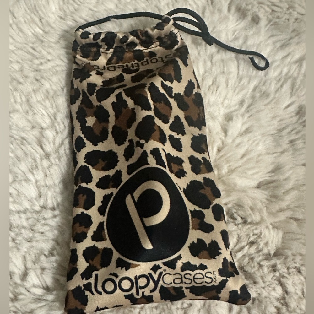 loopy case iPhone XS Max…6.5 Screen Leopard with bag used